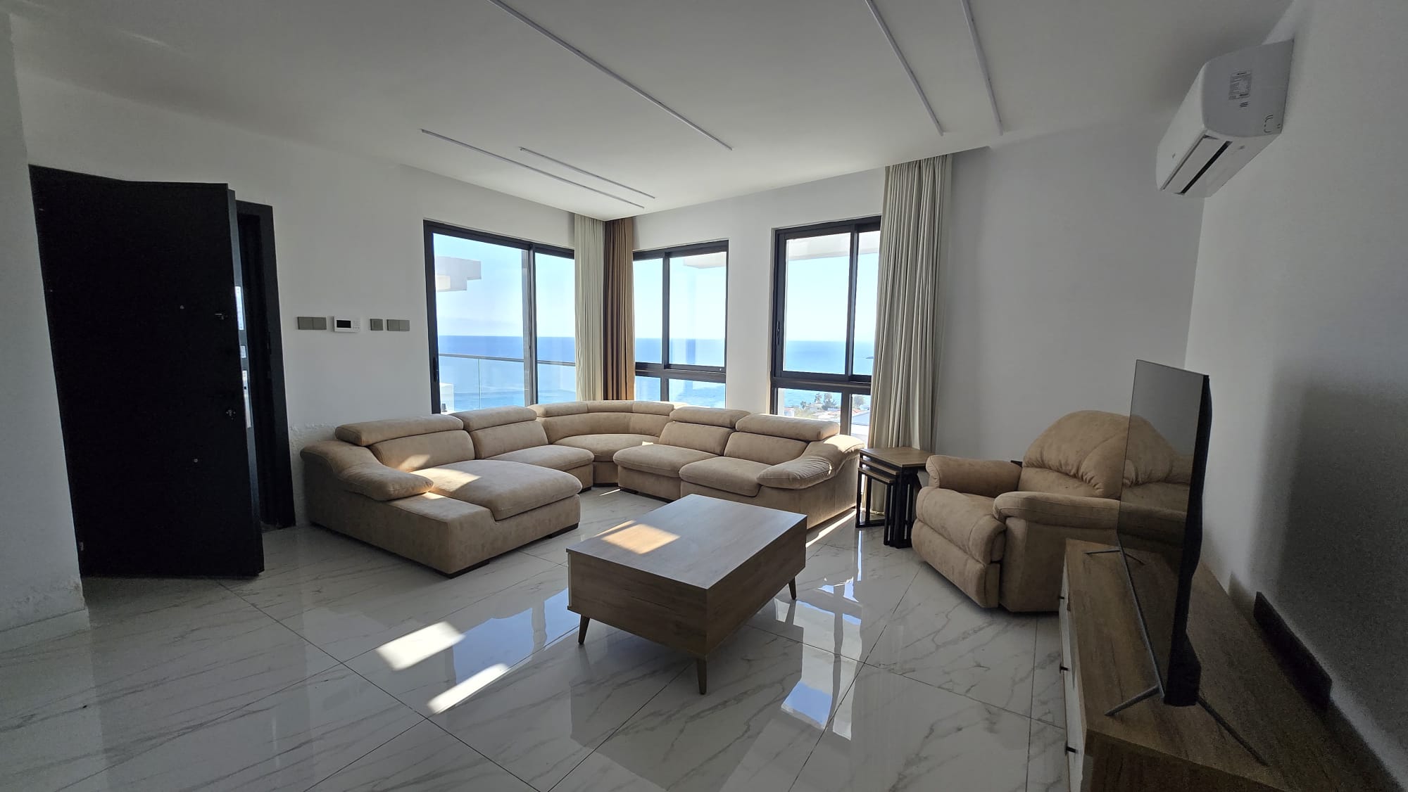 Elegant 3-bedroom Seaside Penthouse in Kyrenia City Center, North Cyprus